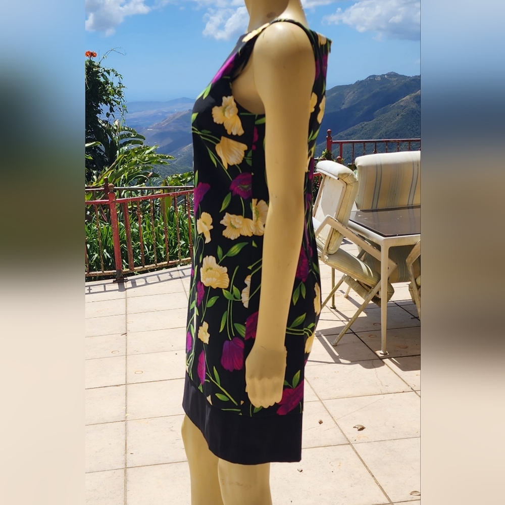 AGB Dress Size 10 Floral Print, Sleeveless - Picture 8 of 8